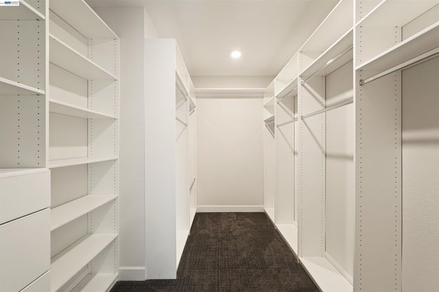 5915 Abbott St, Dublin, CA 94568