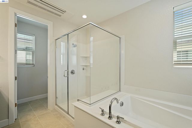 5915 Abbott St, Dublin, CA 94568