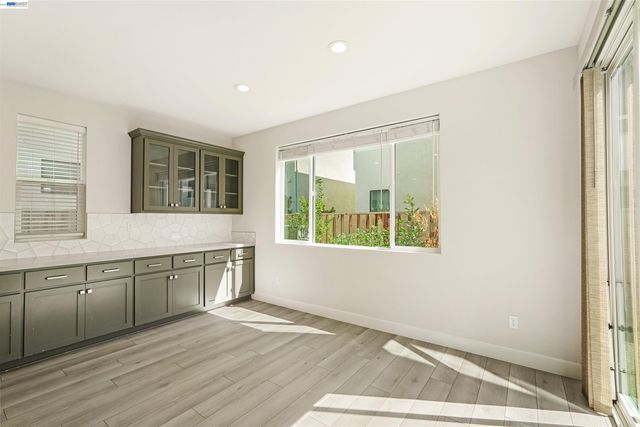 5915 Abbott St, Dublin, CA 94568