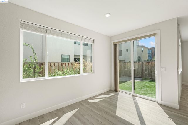 5915 Abbott St, Dublin, CA 94568