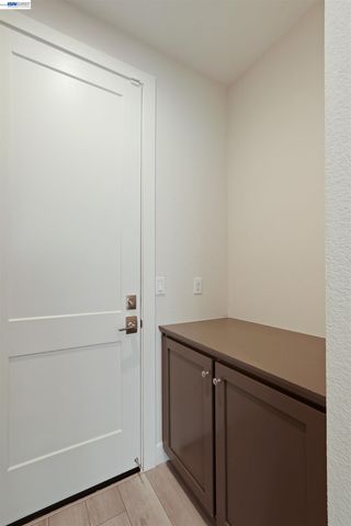 5915 Abbott St, Dublin, CA 94568