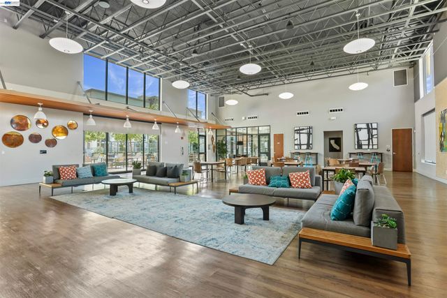 5915 Abbott St, Dublin, CA 94568