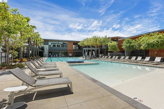 5915 Abbott St, Dublin, CA 94568