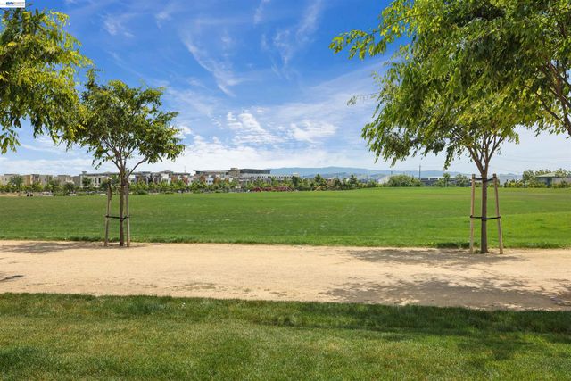 5915 Abbott St, Dublin, CA 94568