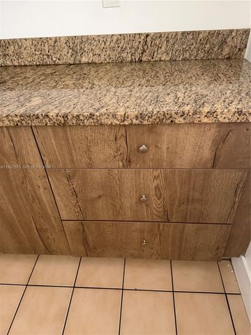 6190 W 19th Ave 303, Hialeah, FL 33012