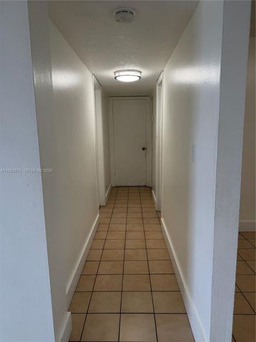 6190 W 19th Ave 303, Hialeah, FL 33012