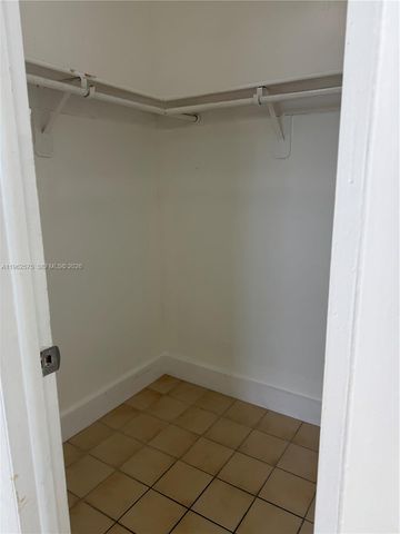 6190 W 19th Ave 303, Hialeah, FL 33012