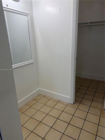 6190 W 19th Ave 303, Hialeah, FL 33012