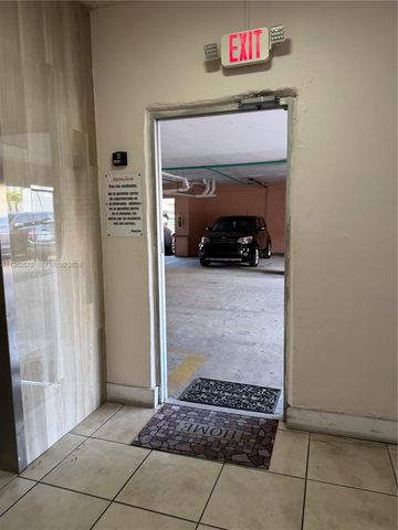 6190 W 19th Ave 303, Hialeah, FL 33012