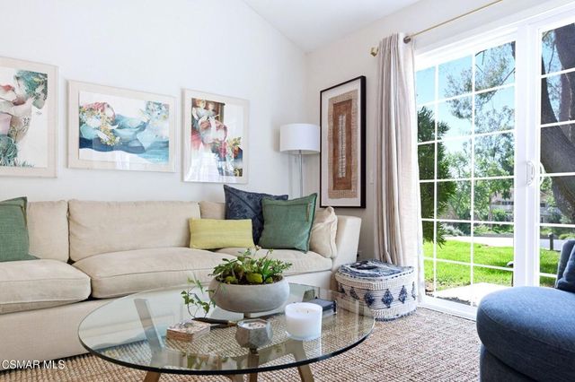 129 Conifer Circle, Oak Park, CA 91377