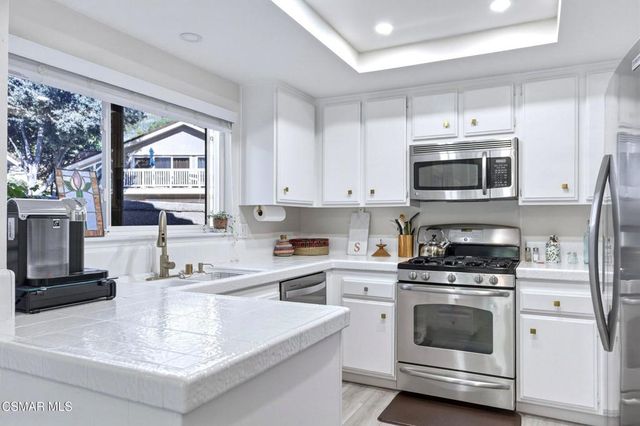 129 Conifer Circle, Oak Park, CA 91377