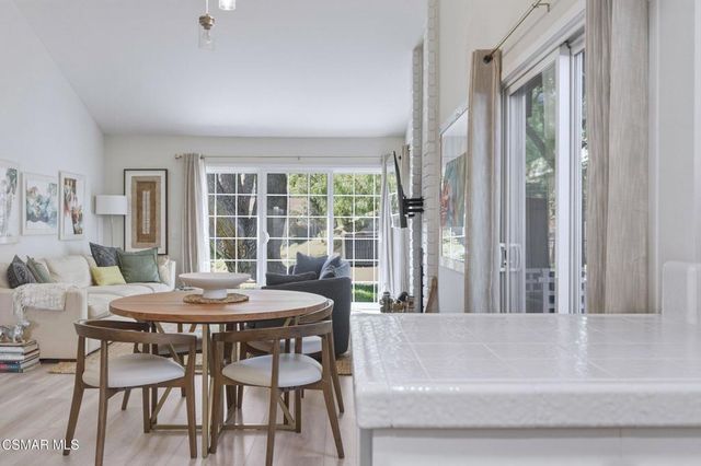 129 Conifer Circle, Oak Park, CA 91377