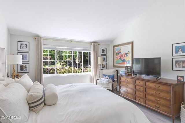 129 Conifer Circle, Oak Park, CA 91377