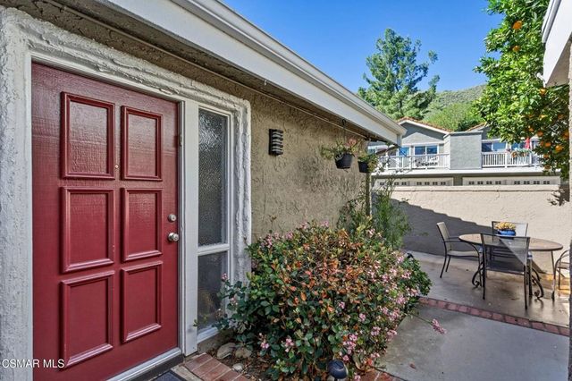129 Conifer Circle, Oak Park, CA 91377