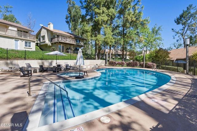 129 Conifer Circle, Oak Park, CA 91377