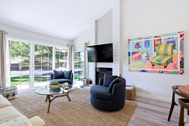 129 Conifer Circle, Oak Park, CA 91377