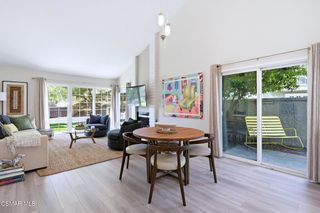 129 Conifer Circle, Oak Park, CA 91377