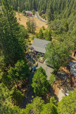 3035 Dalmatia Drive, Arnold, CA 95223