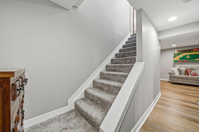 178 Roswell Place, Powell, OH 43065