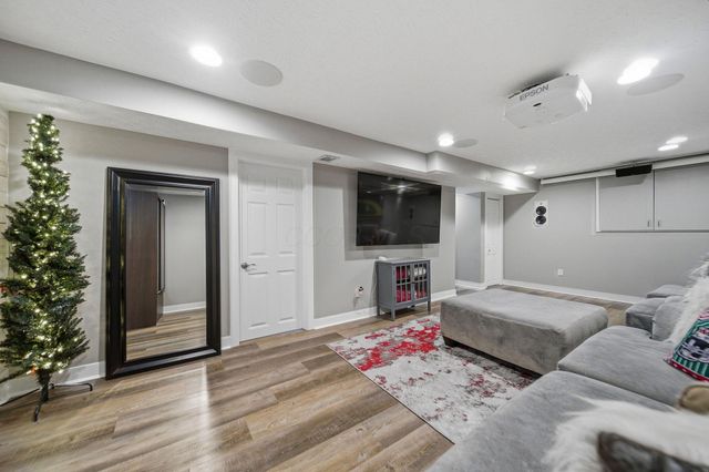 178 Roswell Place, Powell, OH 43065