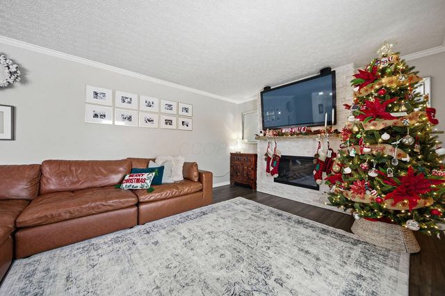 178 Roswell Place, Powell, OH 43065