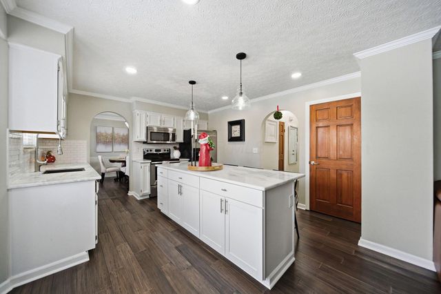 178 Roswell Place, Powell, OH 43065