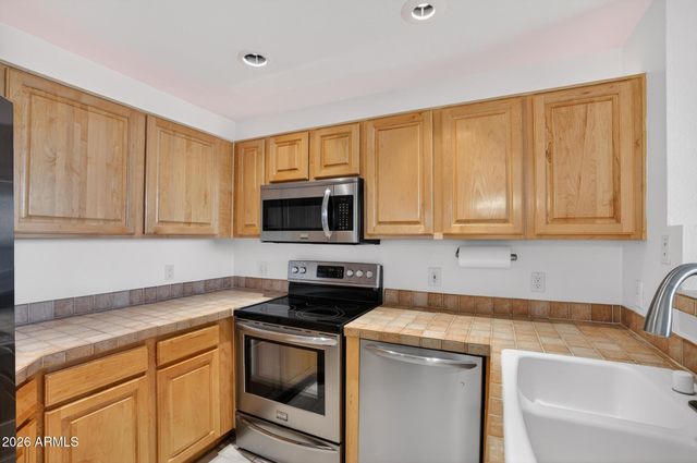 7887 N 16TH Street 120, Phoenix, AZ 85020