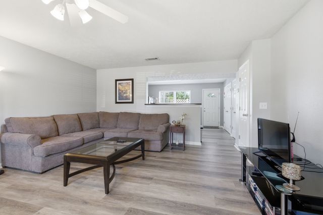 244 Buck Run Dr, Nashville, TN 37214
