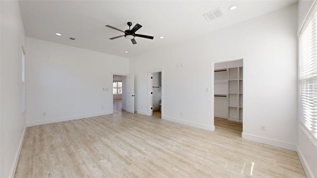 4867 North Oakland Lane, Bryan, TX 77808