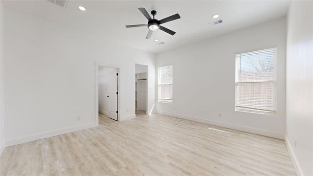 4867 North Oakland Lane, Bryan, TX 77808