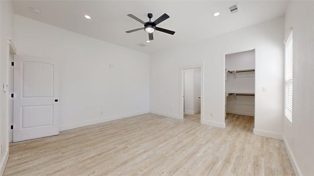 4867 North Oakland Lane, Bryan, TX 77808