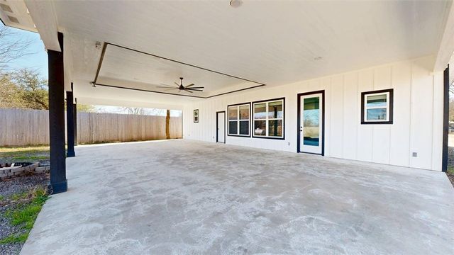 4867 North Oakland Lane, Bryan, TX 77808