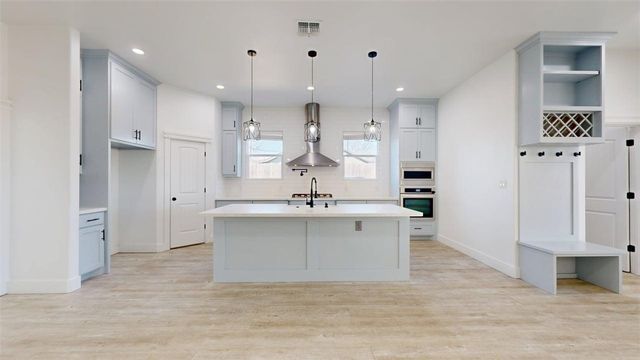 4867 North Oakland Lane, Bryan, TX 77808