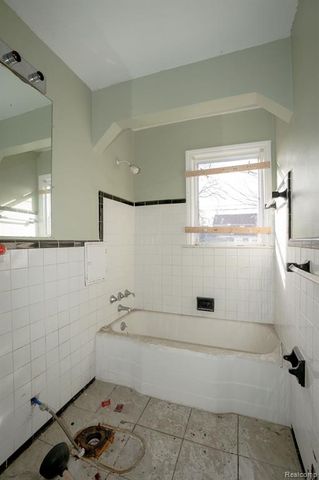 5045 Cadieux Road, Detroit, MI 48224