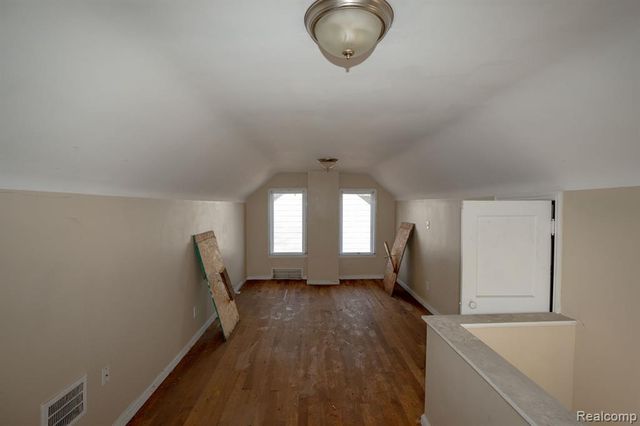 5045 Cadieux Road, Detroit, MI 48224