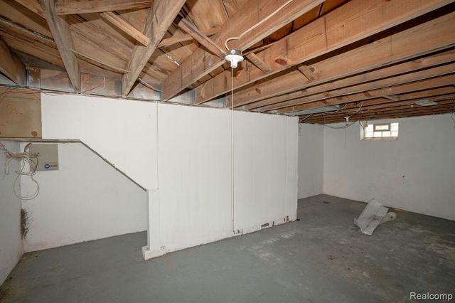 5045 Cadieux Road, Detroit, MI 48224