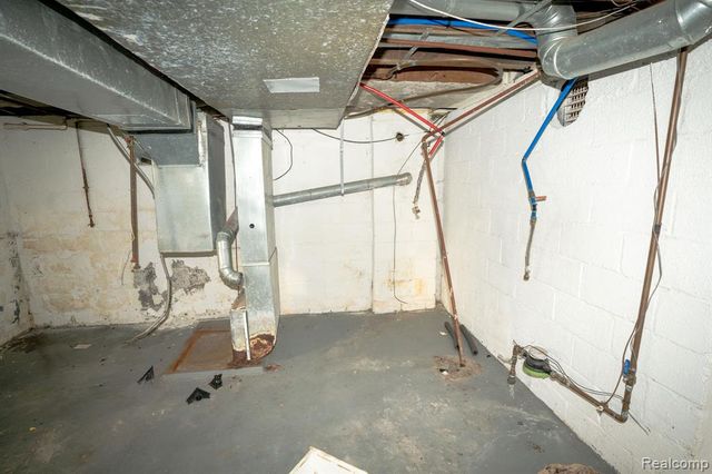 5045 Cadieux Road, Detroit, MI 48224