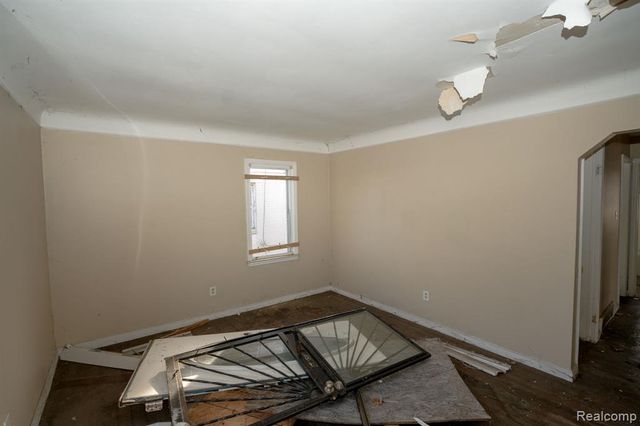 5045 Cadieux Road, Detroit, MI 48224