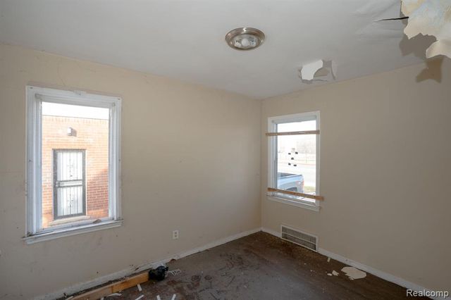 5045 Cadieux Road, Detroit, MI 48224