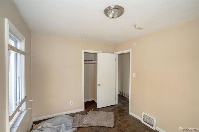 5045 Cadieux Road, Detroit, MI 48224