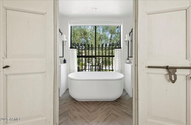 4843 N 72ND Way, Scottsdale, AZ 85251