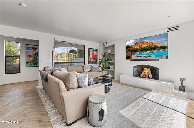 4843 N 72ND Way, Scottsdale, AZ 85251