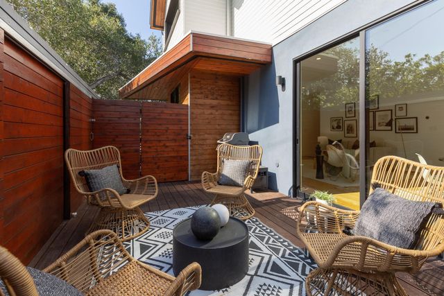 577 El Dorado Ave, Oakland, CA 94611