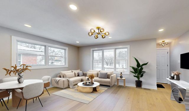 5504 Lyman Avenue, Downers Grove, IL 60516