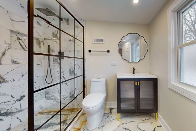 5504 Lyman Avenue, Downers Grove, IL 60516