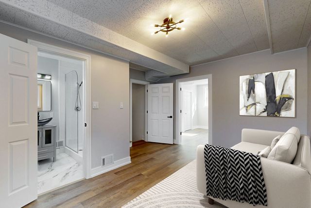 5504 Lyman Avenue, Downers Grove, IL 60516