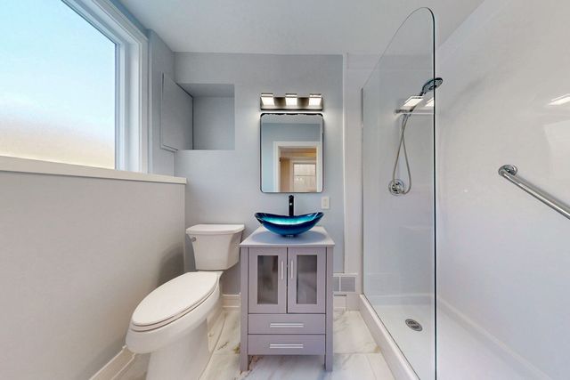 5504 Lyman Avenue, Downers Grove, IL 60516