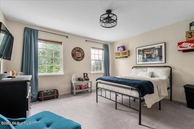 35 Long Creek Drive, Ballston, NY 12027