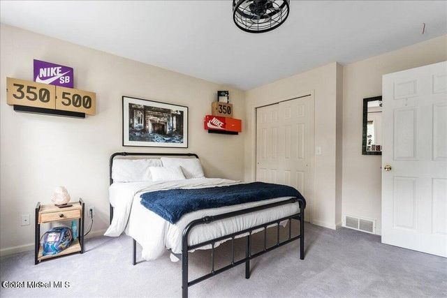 35 Long Creek Drive, Ballston, NY 12027