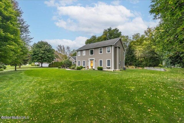 35 Long Creek Drive, Ballston, NY 12027